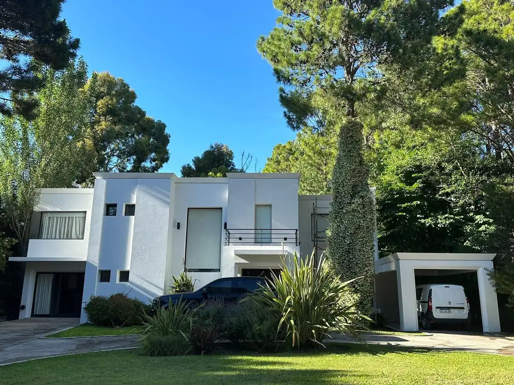 Casa De 6 Amb Con Pileta Climatizada Pinamar