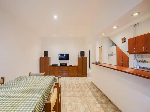 Venta PH 3 ambientes Villa Pueyrredón sin expensas entrada independiente