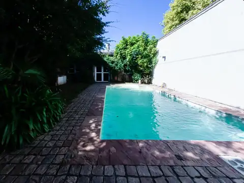 PH 5 AMBIENTES PATIO JARDIN PILETA QUINCHO
