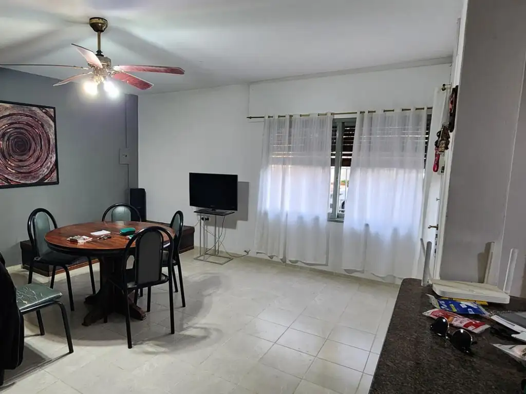 Casa en venta-3 dormitorios- 2 baños -pileta-quincho-credito