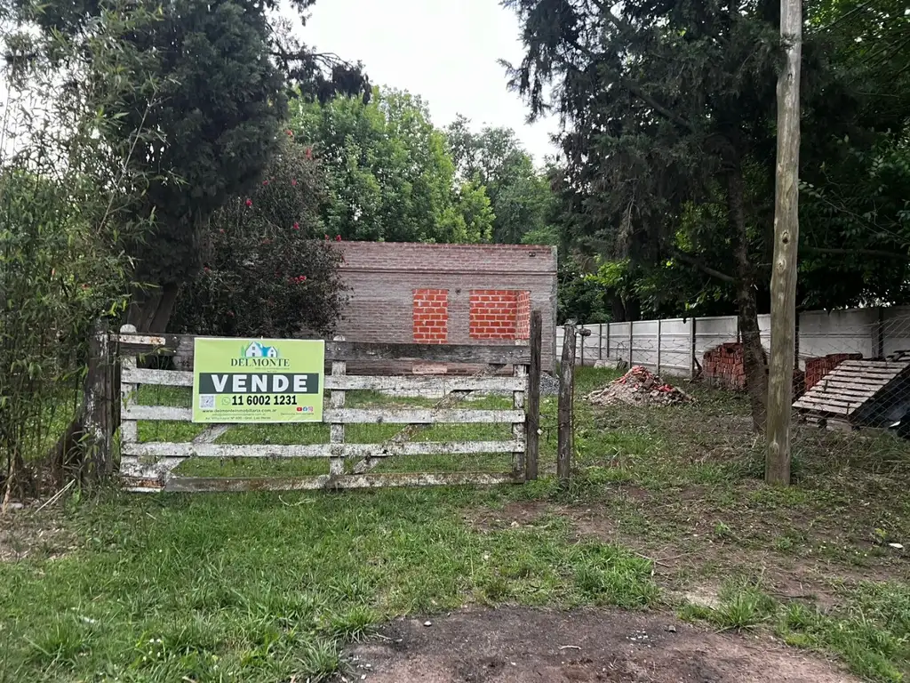 LOTE CON CONSTRUCCION EN VENTA, ZAPIOLA