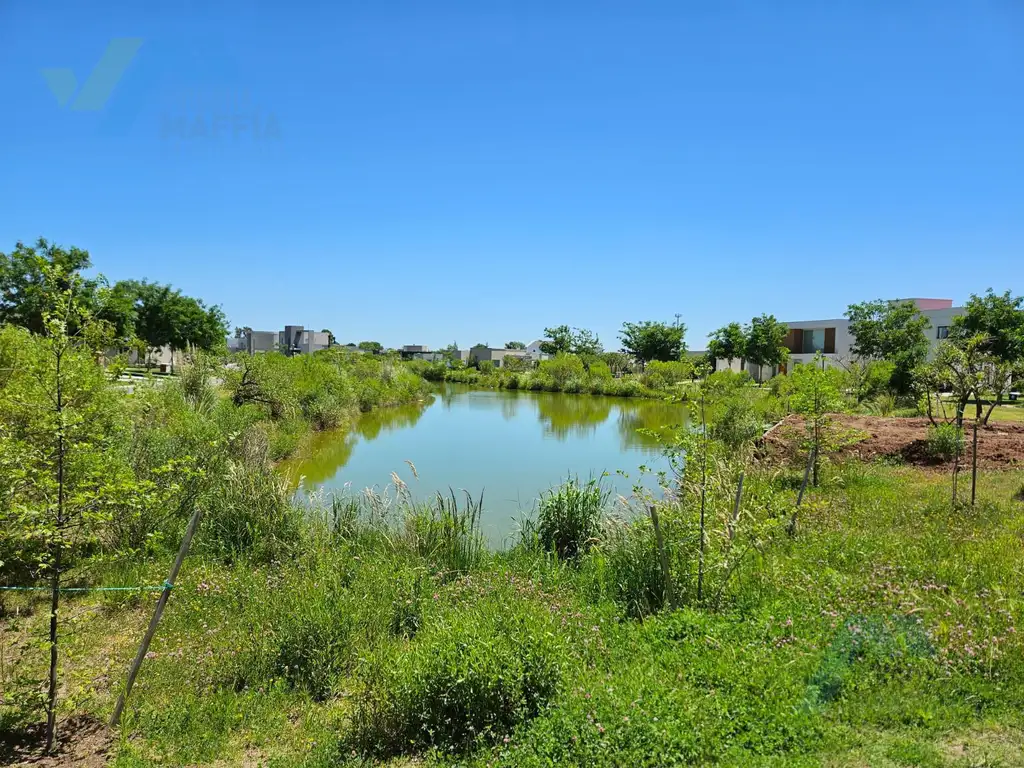 Terreno en venta - Barrio Cerrado San Ramon - frente a la laguna - Pilar del Este