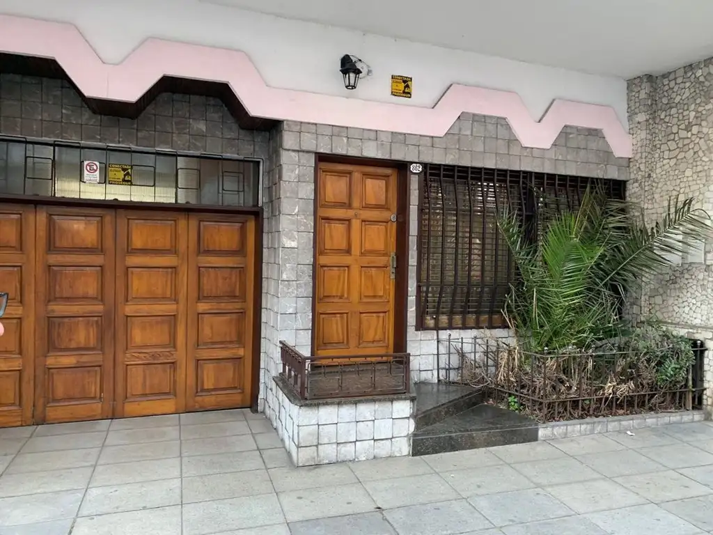 Venta Casa 8 Ambientes Con Terraza, San Cristóbal