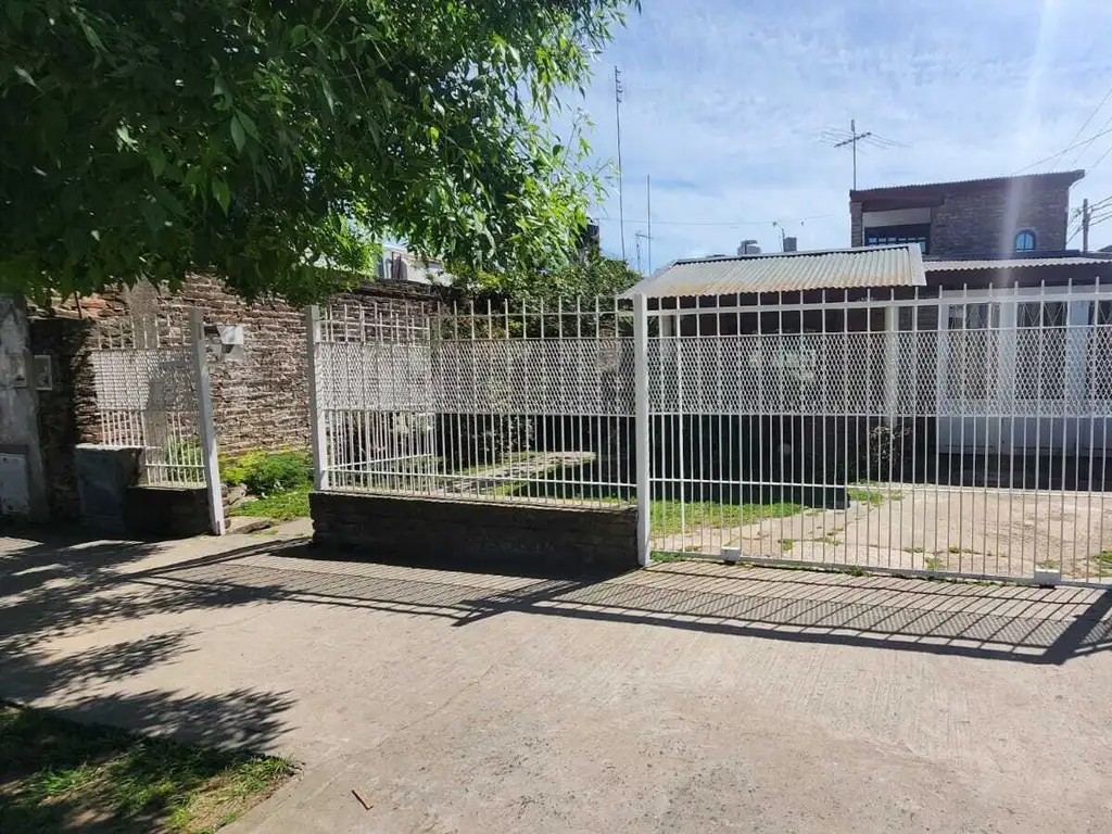 Casa  en Venta en Libertad, Merlo, G.B.A. Zona Oeste