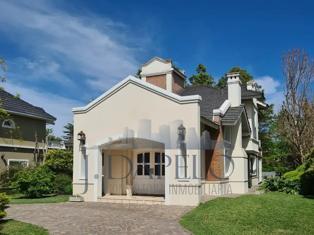 EXCELENTE CASA EN SAINT THOMAS SUR NUEVO VALOR