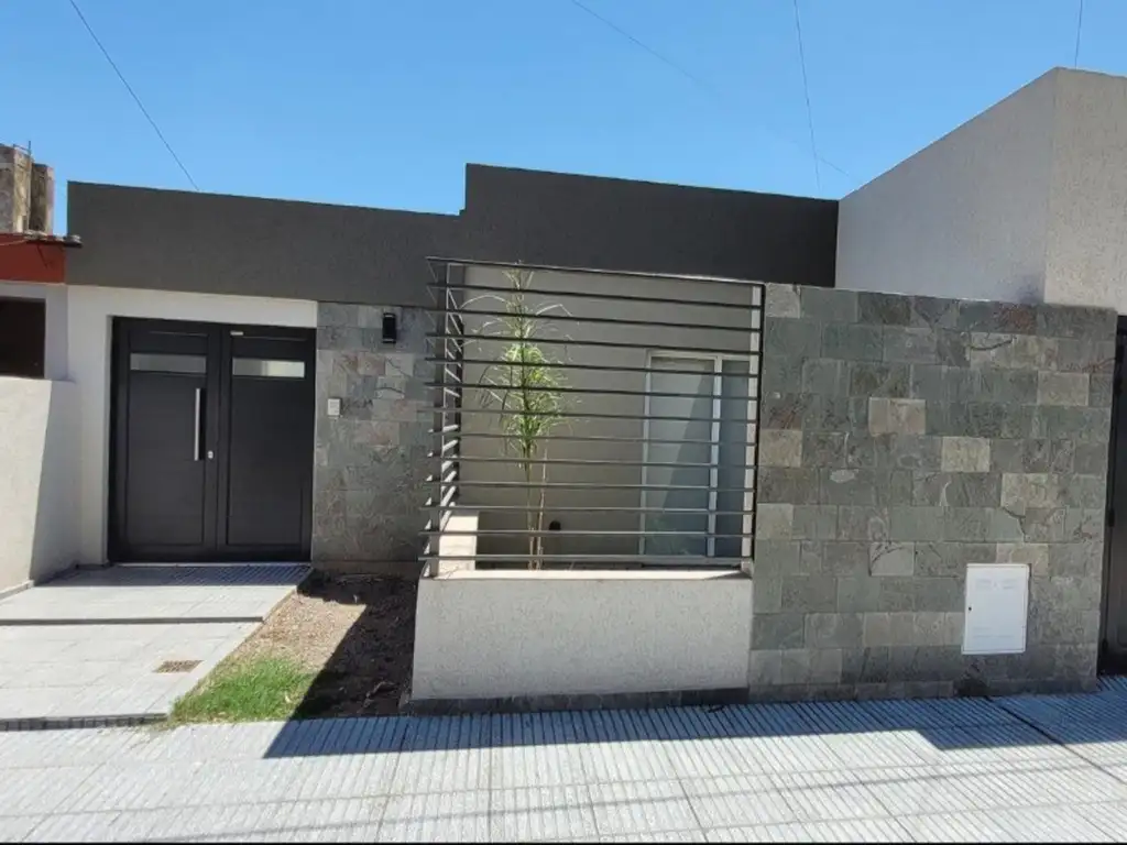 CASA 3 DORMITORIOS NUEVA EN SAN FRANCISCO -CORDOBA