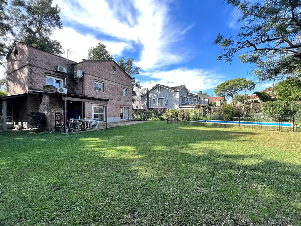 Casa Chalet  en Venta en San Fernando, G.B.A. Zona Norte, Argentina