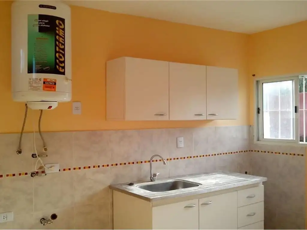 VENTA PH 2 AMB C/COCHERA GARIN DENTRO DE COMPLEJO