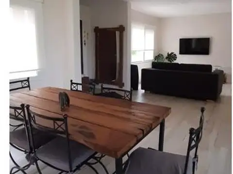 Casa en Venta con cochera