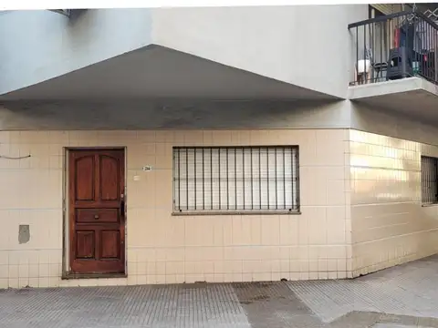 2  AMB  PB C/ ENTRADA INDEP - SOLO USO COMERCIAL O PROFESIONAL