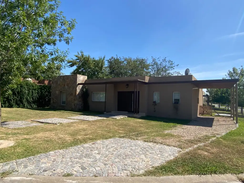 disponible casa en San Matías amoblado con pileta