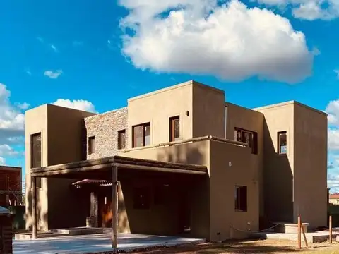 Casa en Venta en Pilara - 4 dormitorios