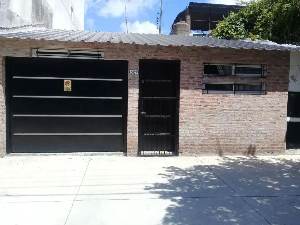 Espectacular PH. 8 x 28 Mts.4 amb.Frente-Entrada independiente-Patio-Parrilla-Terraza-Amplio Garaje-