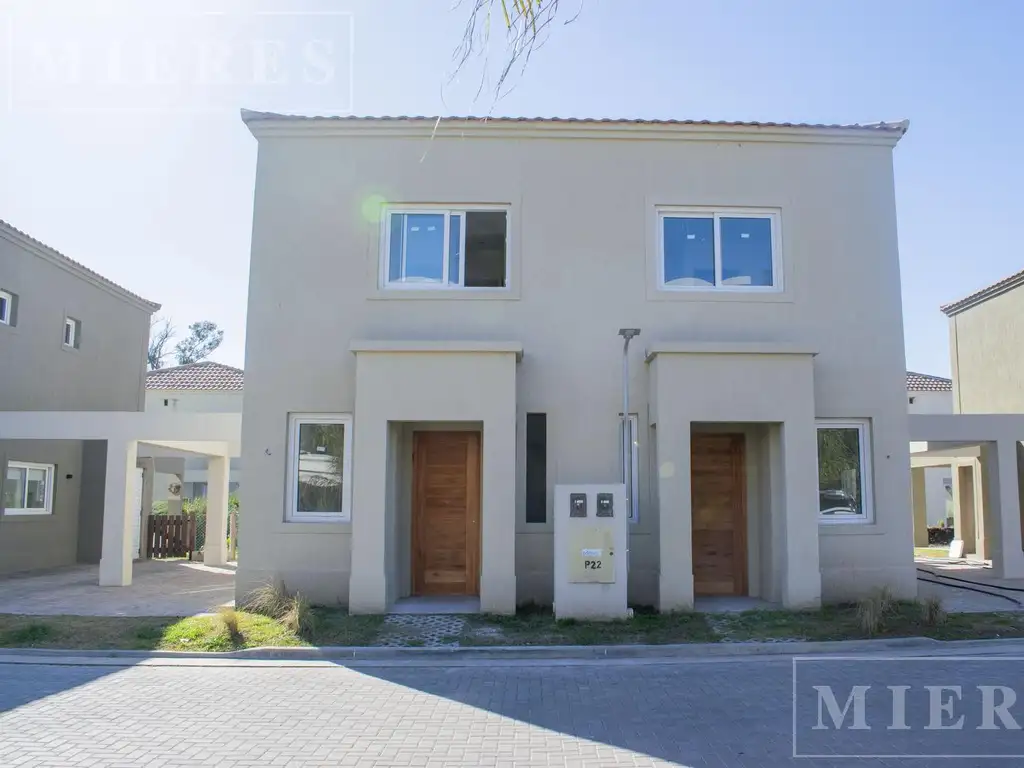 Dúplex en venta en Saraví Village