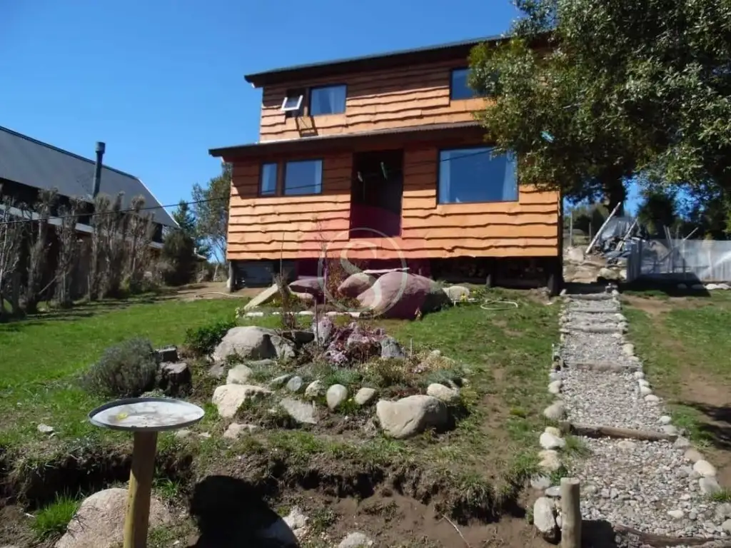 Casa en venta en  Lolog, San Martin de los Andes