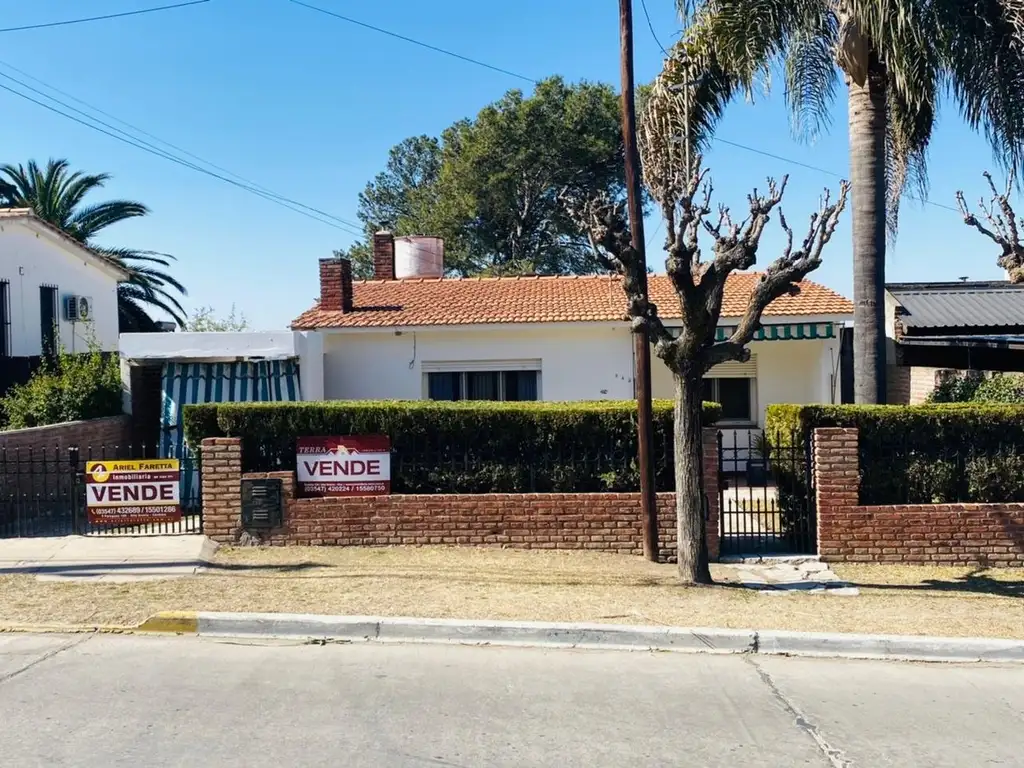 CASA EN VENTA EN ALTA GRACIA