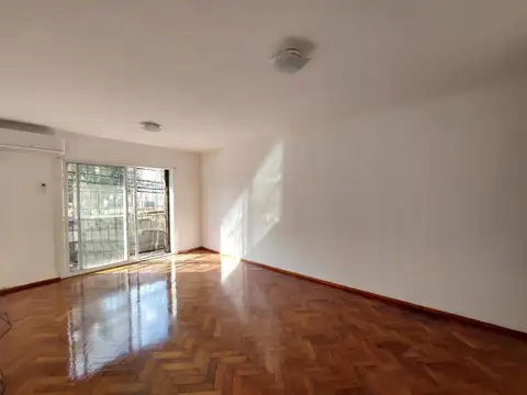 Departamento en venta de 2 Dormitorios con Cochera 