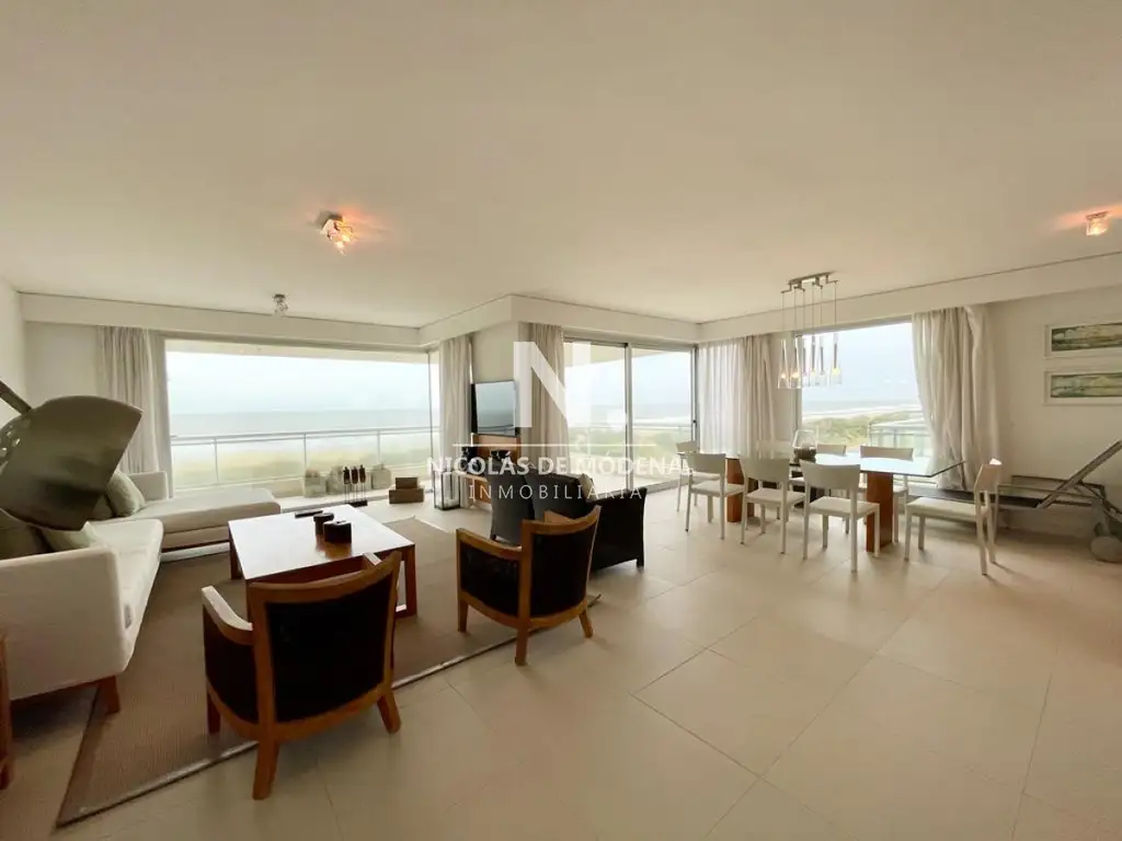 Buen Apartamento en Playa Brava