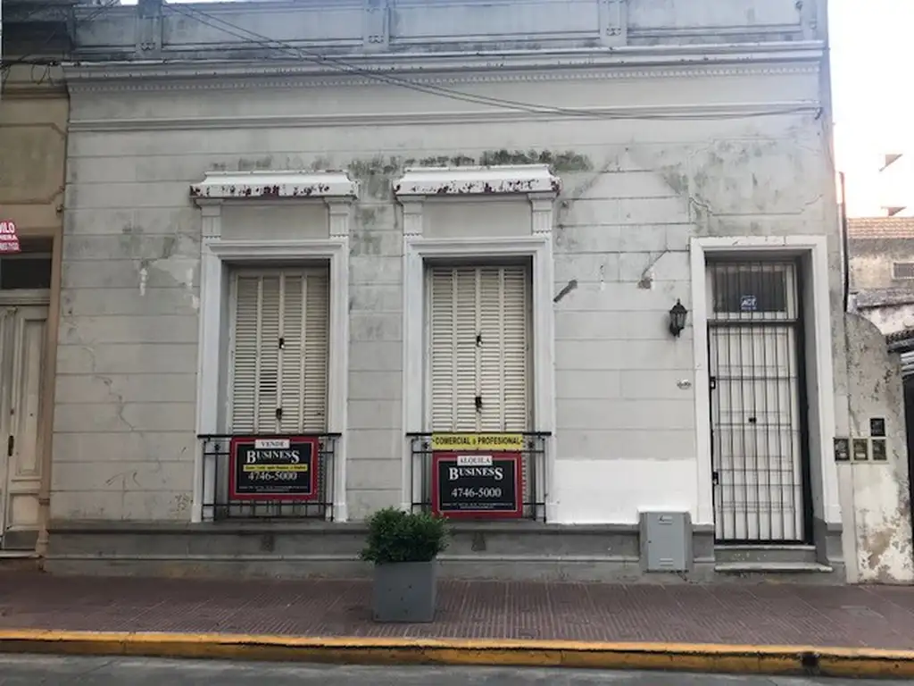 VENTA DE LOTE APTO PROPIEDAD HORIZONTAL O CASA COLONIAL A RECICLAR