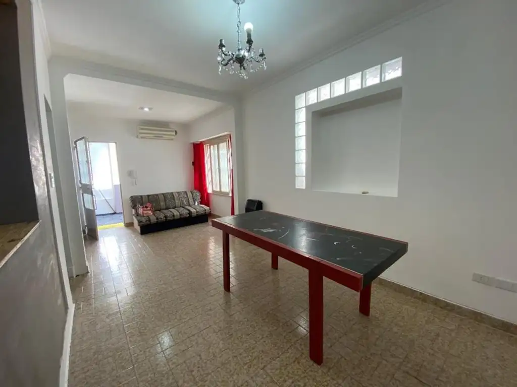 Venta PH de 2 amb con Patio- Saenz Peña