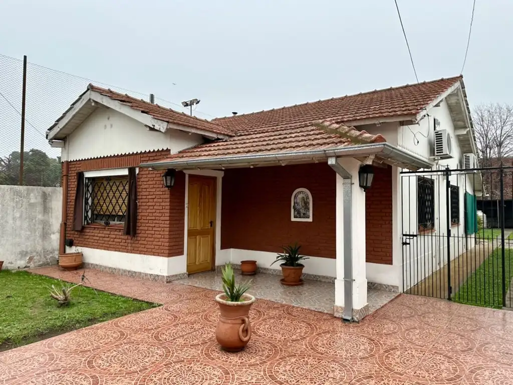 VENTA CASA 4 AMB EN SAN MIGUEL- APTO CREDITO