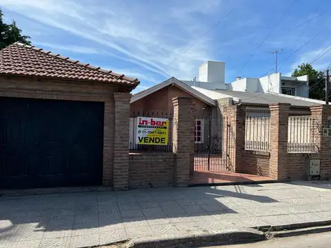 Casa - Venta - Argentina, Berazategui - Calle 27 3524