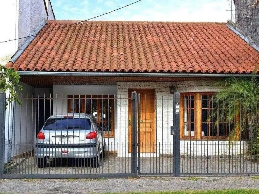 Casa en venta 3 ambientes en La Lucila