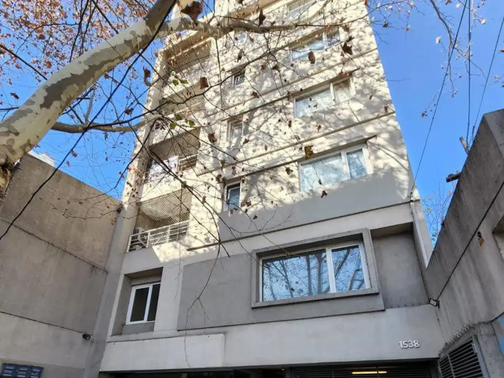 EXCELENTE COCHERA EN VENTA EN SEGUNDO SUBSUELO A METROS DE AV. MAIPU. OLIVOS