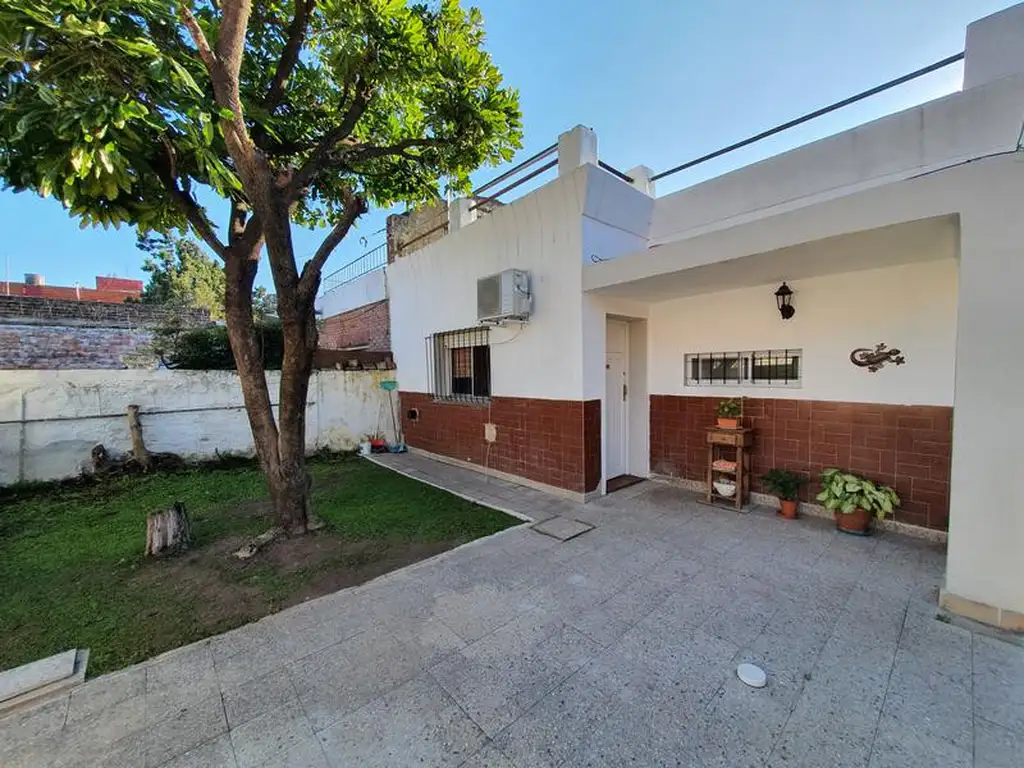 Oportunidad  - PH de 3 ambientes con jardin, patio y terraza-en venta