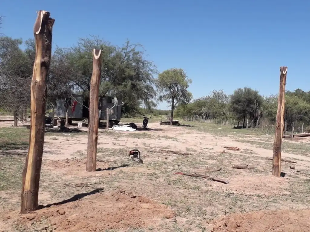 campo apto para ganaderia y agricultura, con orilla al rio Salado,  agua dulce apta para consumo