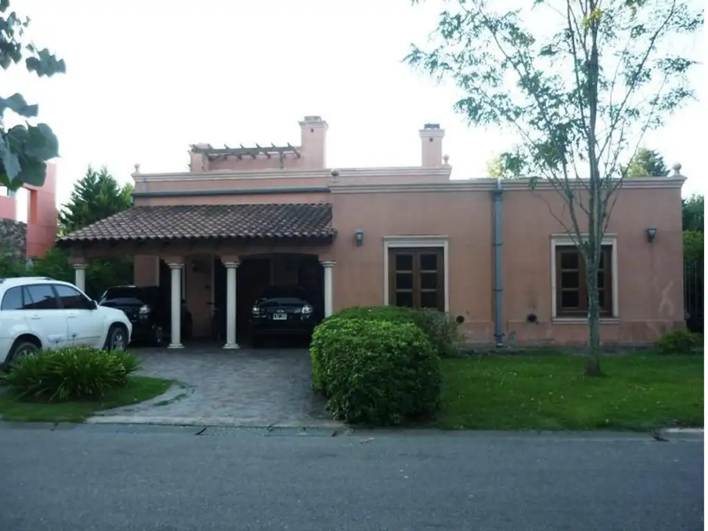 Muy buena casa en venta en Barrio Privado Buen Retiro, Pilar