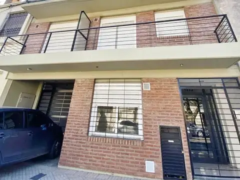 EDIFICIO EN BLOQUE EN VENTA IDEAL INVERSORES 10 DEPTOS + 4 COCHERAS