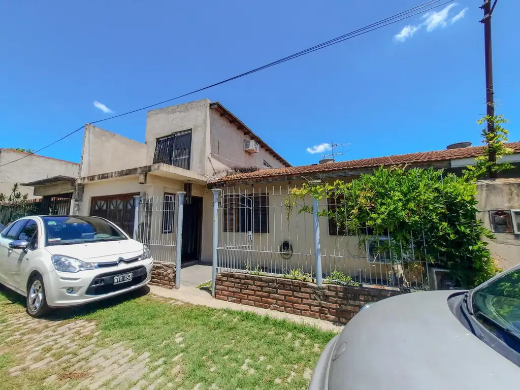 Casa en Ezpeleta en Venta 3 Dormitorios