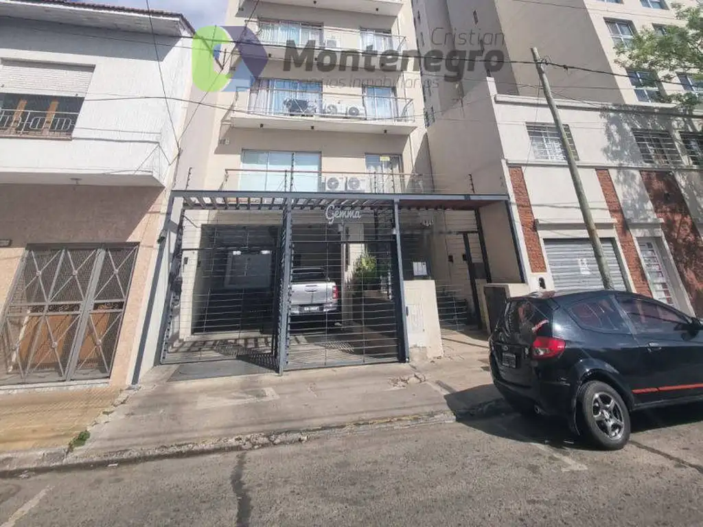 OPORTUNIDAD SEMIPISO 2 AMBIENTES EN VENTA BERAZATEGUI