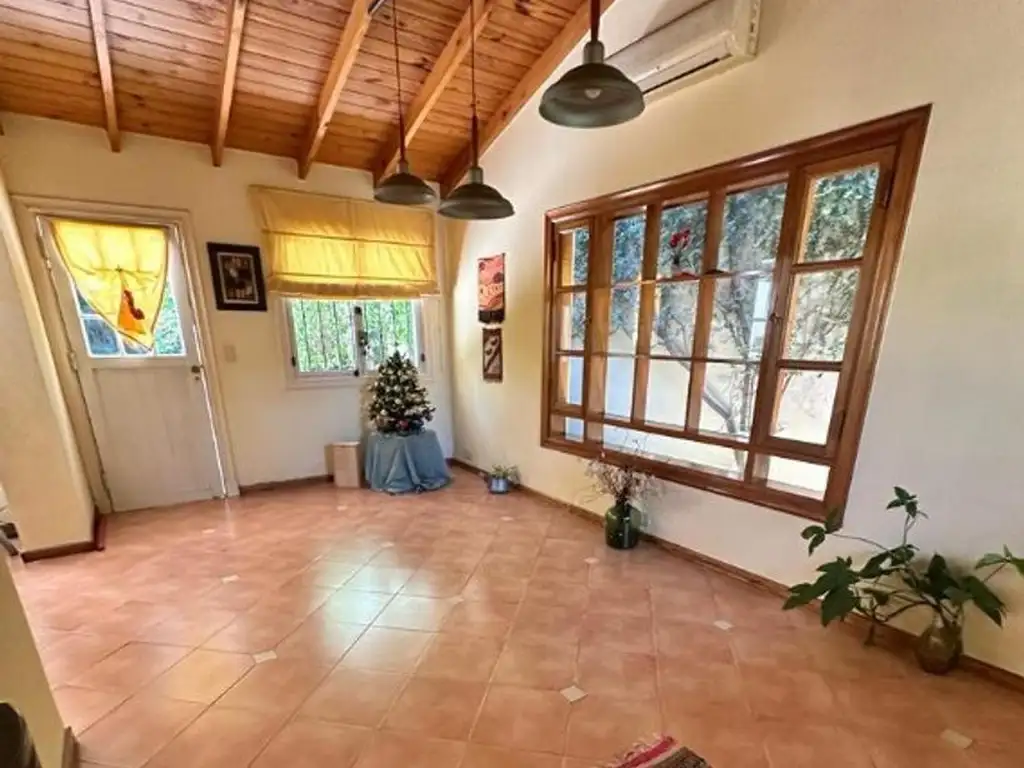 Casa en venta 4 ambientes en Castelar Norte