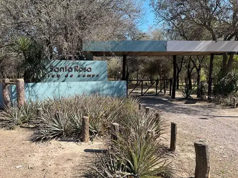 VENTA DE CASA EN CLUB DE CAMPO SANTA ROSA