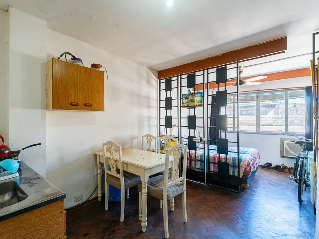 MONOAMBIENTE EN VENTA ZONA CENTRO AL FRENTE