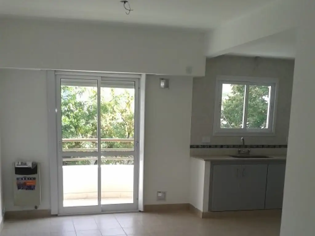 Departamento Alquiler 2 ambientes 8 años, Frente, 50m2, 6 600 piso 4