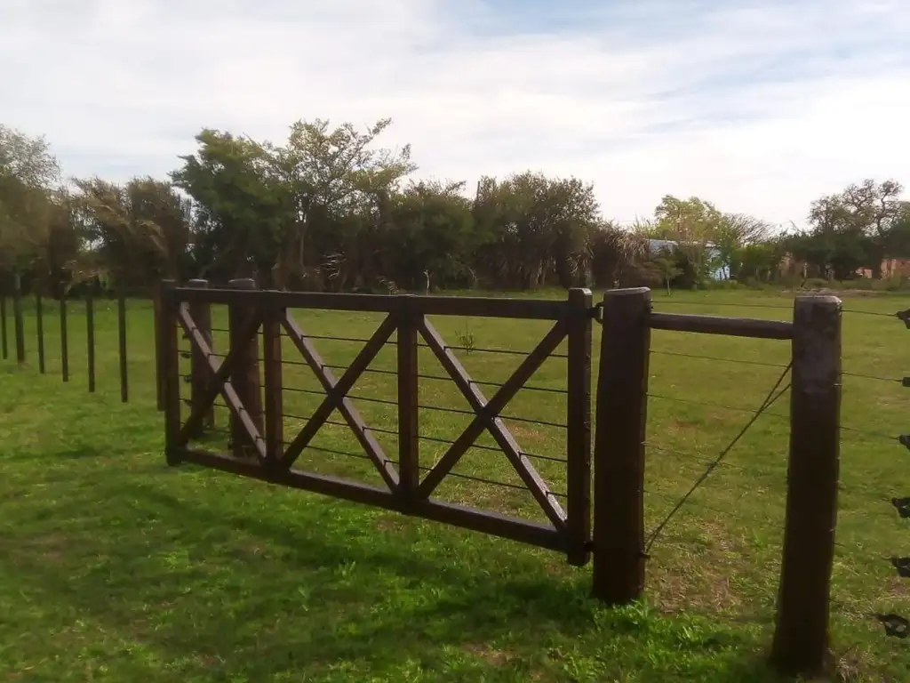 VENDO IMPORTANTES LOTES JUNTOS O SEPARADOS EN BARRANCAS DEL