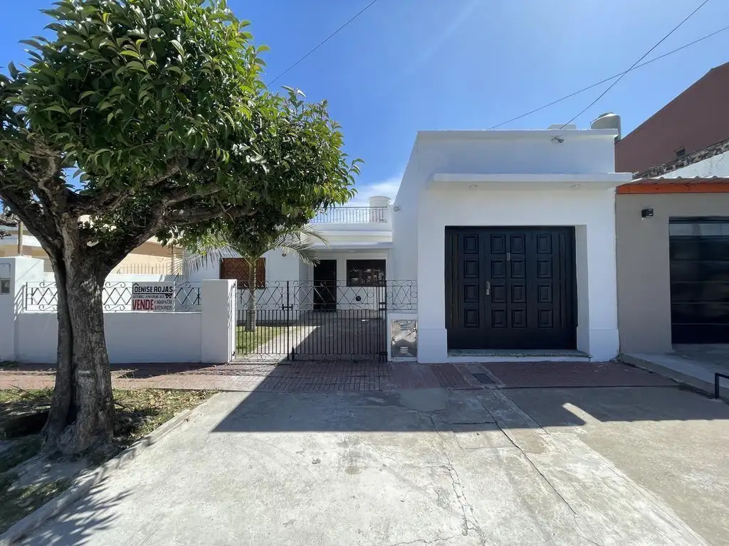 Casa  en Venta en Ezpeleta Oste, Quilmes, G.B.A. Zona Sur