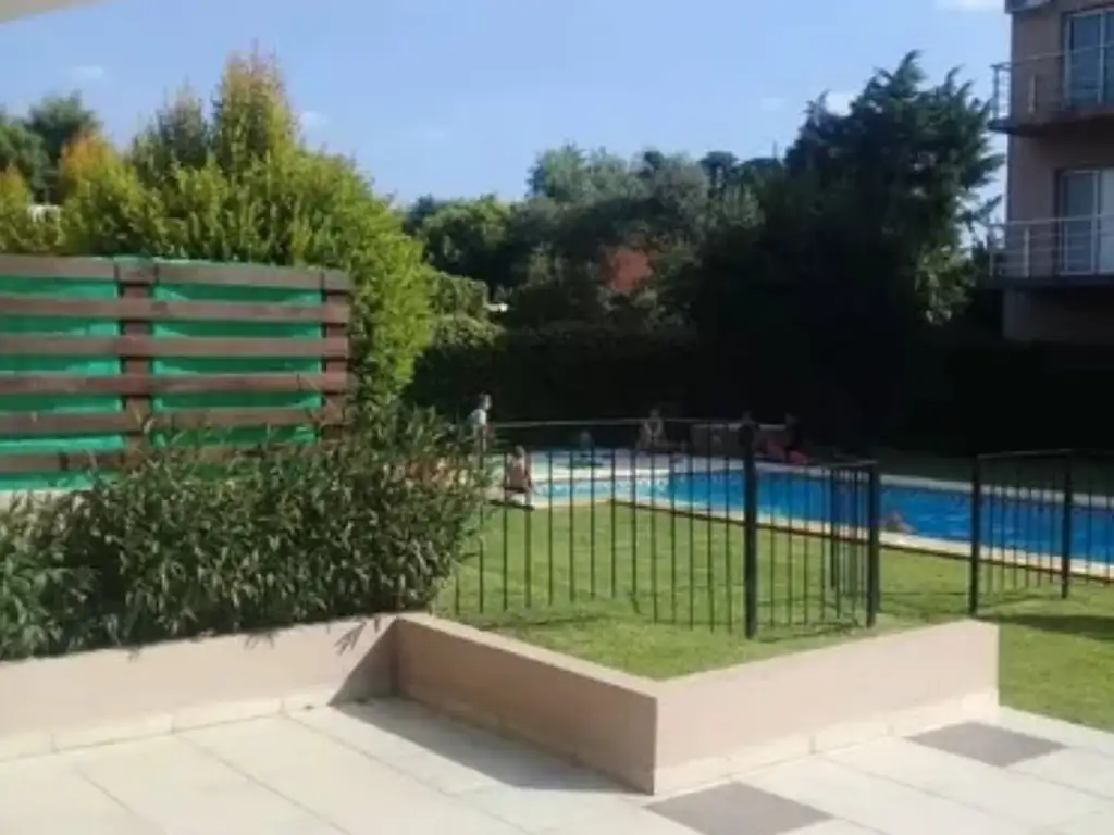 Áreas comunes piscina en Papiros