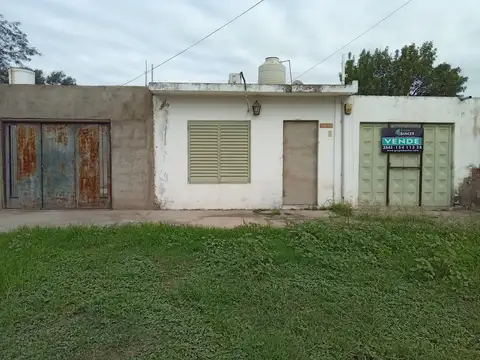 Casa en venta 2 dormitorioS , B° Cooperativa 16 Noviembre