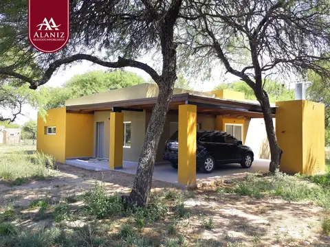 Casa "A estrenar" en Solares del Valle.