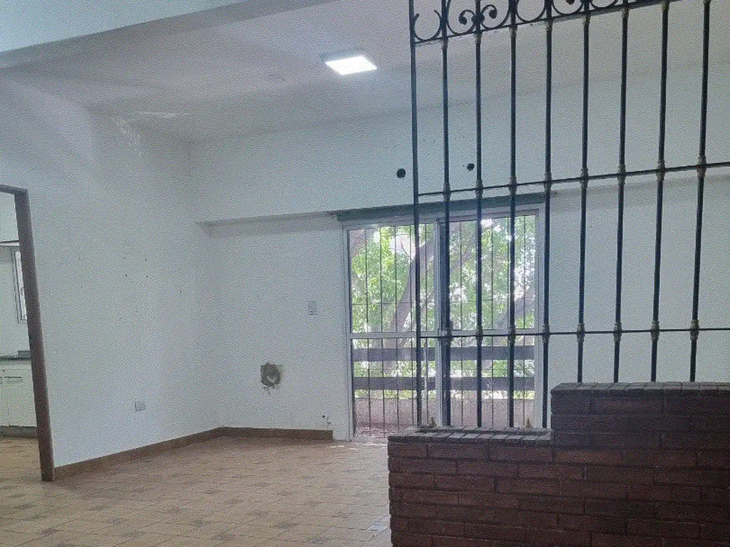 MUY BUEN TIPO CASA 4 AMB. TIPO CASA 148M2  SEMI PISO AL FRENTE  APTO CREDITO