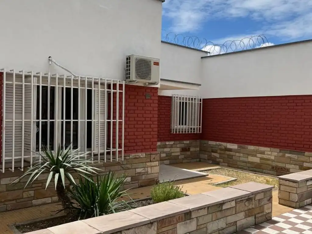 Venta Casa 3 Ambientes en San Rafael