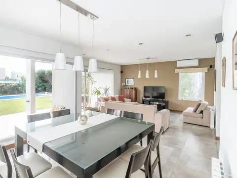 VENTA NUEVO QUILMES CASA 6 AMBIENTES OPORTUNIDAD - Foto 0
