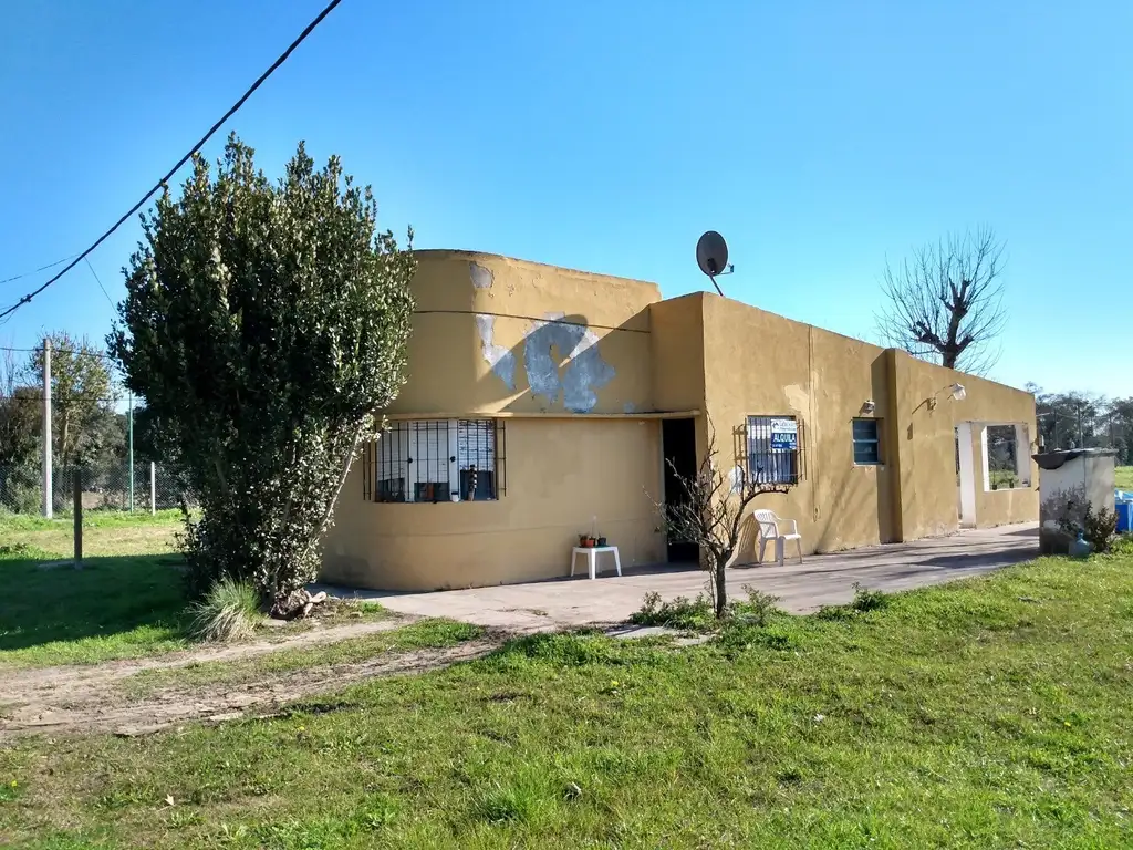 Casa en Fincas de Don Guido, 139 y 511, casa originaria del loteo sobre 20 x 30 3 dormis