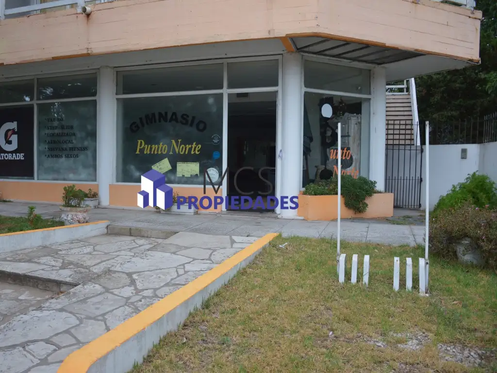 LOCAL COMERCIAL - EXCELENTE UBICACION-