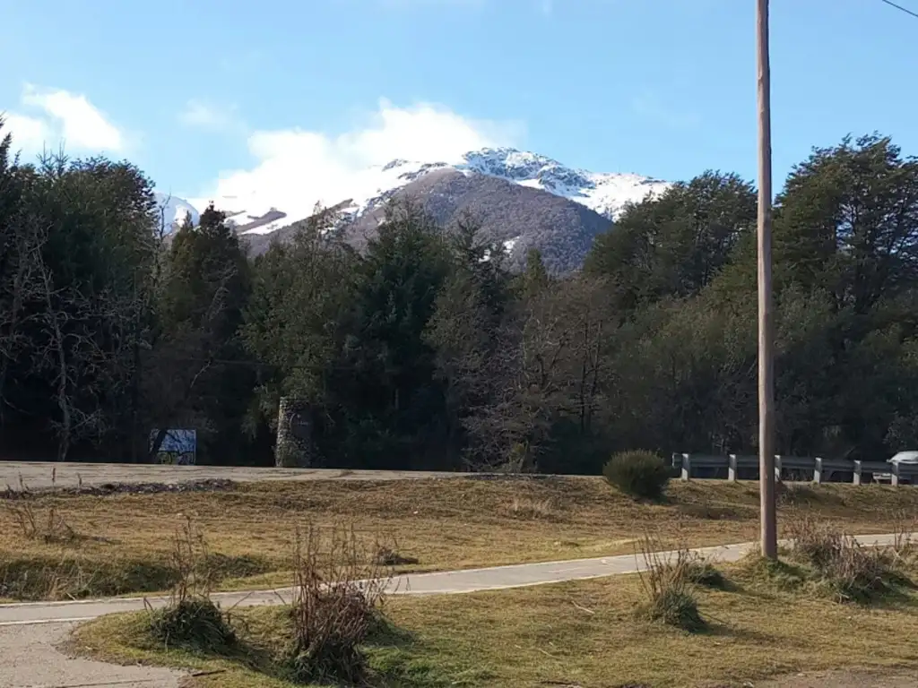 ÚNICO LOTE DE 5941.16 m2 SOBRE RUTA 40 EN LOMAS DEL CORRENTOSO