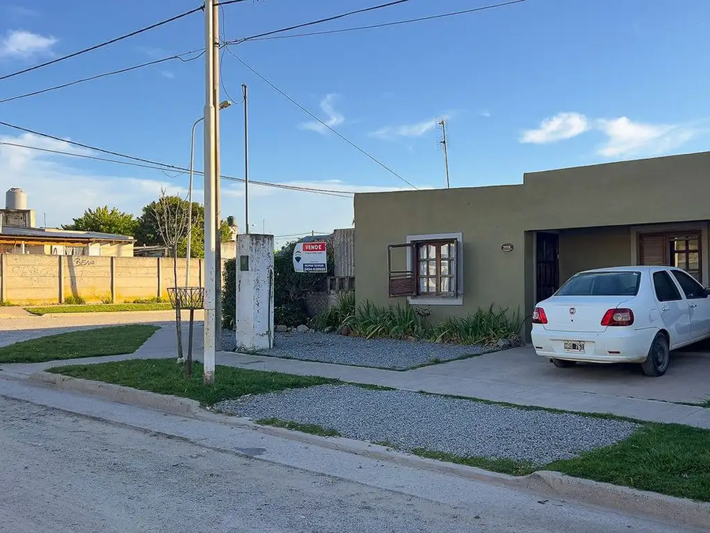 VENTA CASA A REFACCIONAR - TANDIL